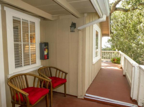 Carmel Dolores Cottages